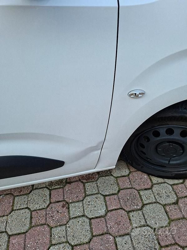 Usata Citroën Berlingo 130 CV (95 kW) 2019 Bianco Monovolume