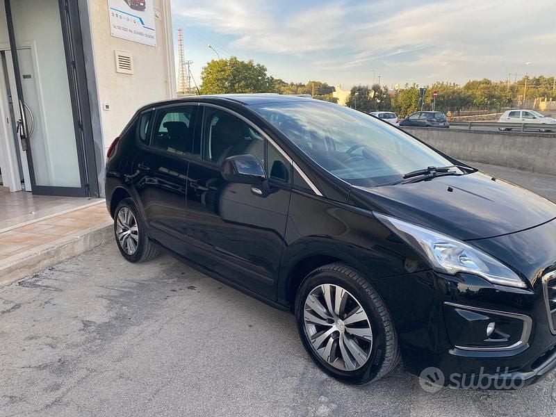 Usata Peugeot 3008 Active 115 CV (84 kW) 2015 Nero Station wagon