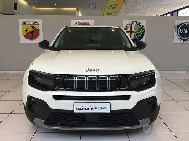 Usata Jeep Avenger EV Summit 114 kW (156 CV) 2025 Bianco SUV