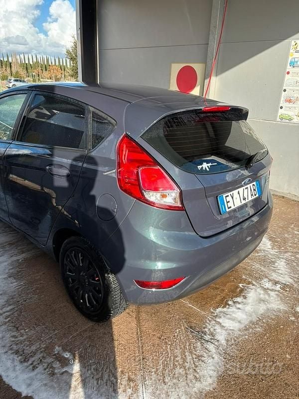 Usata Ford Fiesta Titanium 97 CV (71 kW) 2015 Berlina
