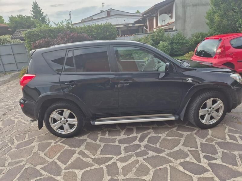 Usata Toyota RAV4 Luxury 176 CV (129 kW) 2008 Nero SUV