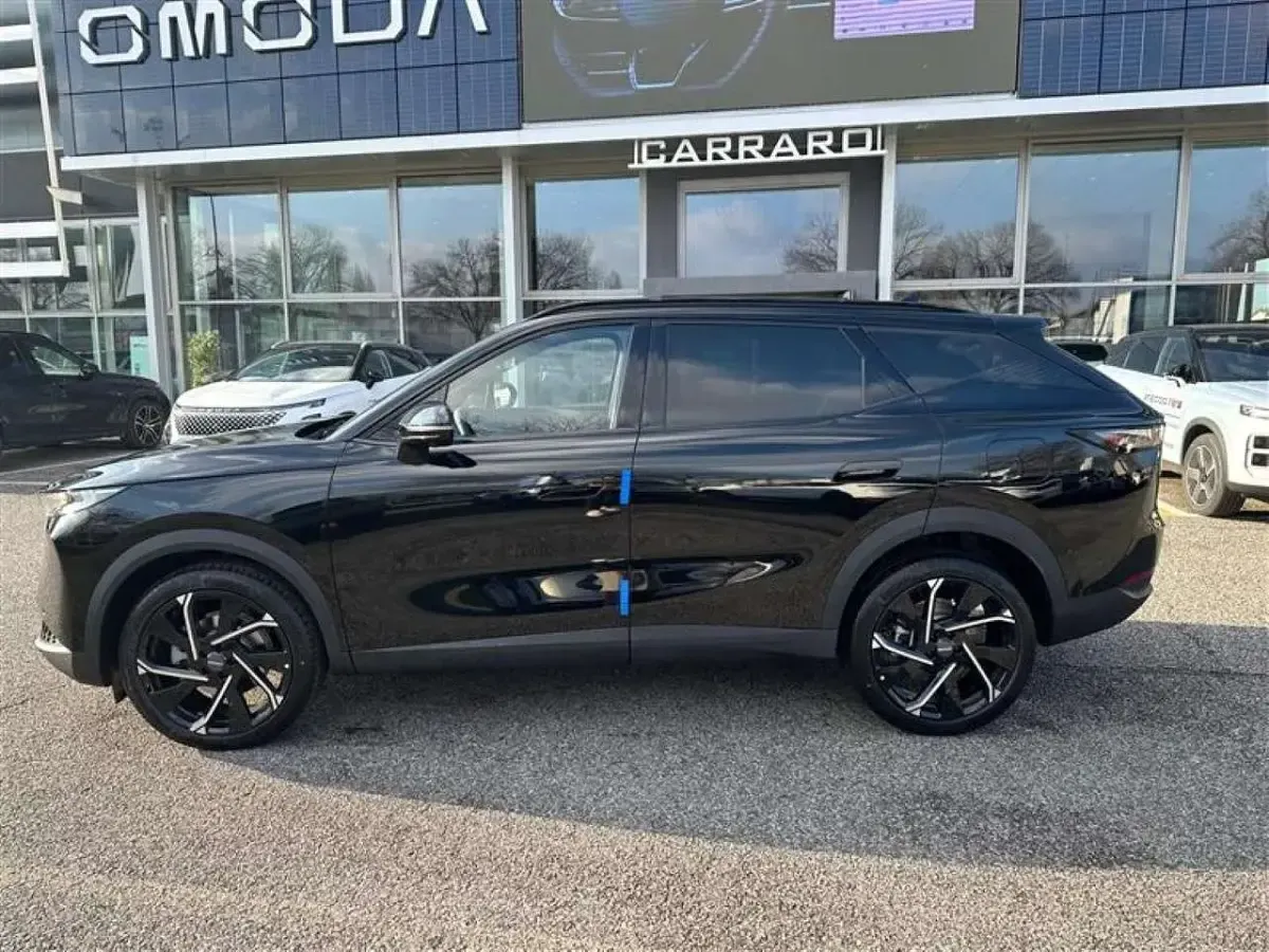 Nuova Omoda 7 143 CV (105 kW) 2026 Carbon black SUV
