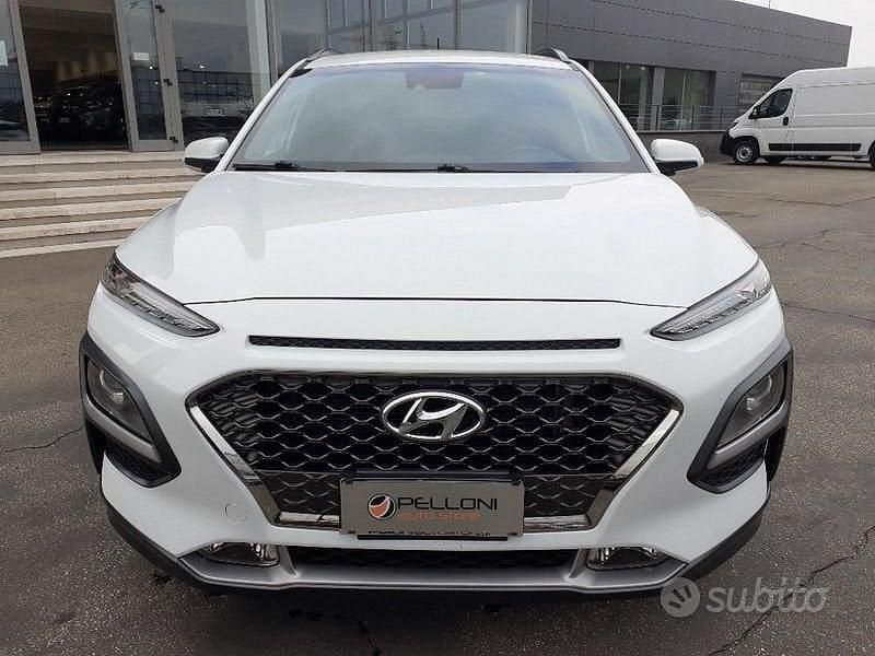 Usata Hyundai Kona Xpossible 136 CV (100 kW) 2019 Bianco / metallizzato SUV