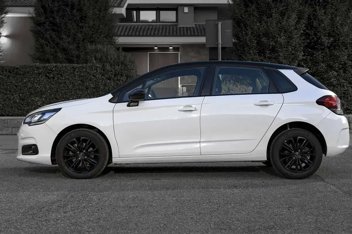 Usata Citroën C4 Feel 120 CV (88 kW) 2016 Bianco Berlina