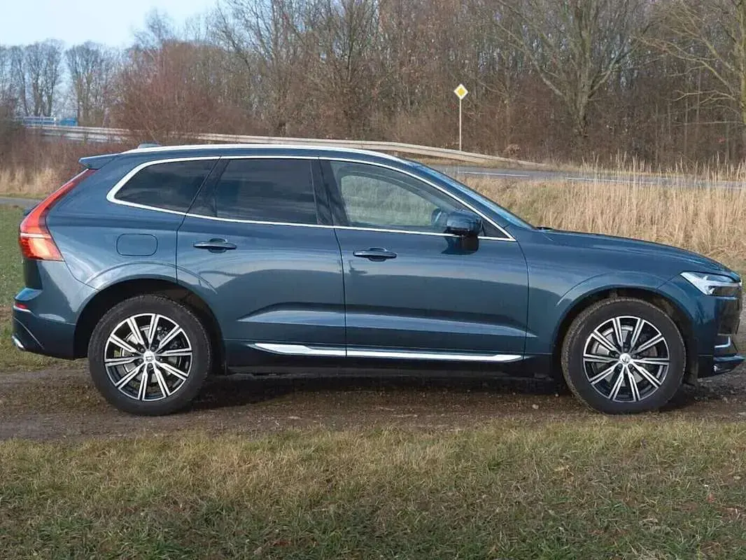 Usata Volvo XC60 Inscription 197 CV (144 kW) 2021 Blu/azzurro SUV