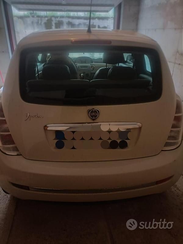 Usata Lancia Ypsilon 69 CV (50 kW) 2010 Bianco Utilitaria