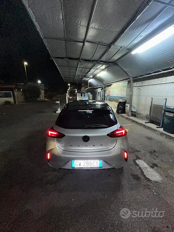 Usata Opel Corsa 54 CV (39 kW) 2024 Grigio Berlina