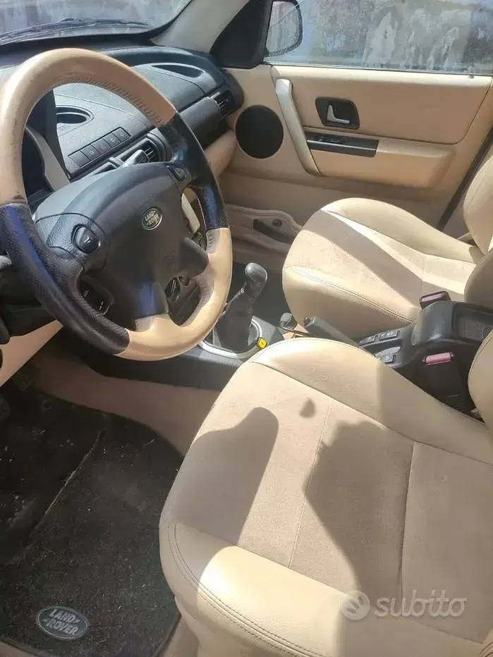 Usata Land Rover Freelander 111 CV (81 kW) 2005 Grigio SUV
