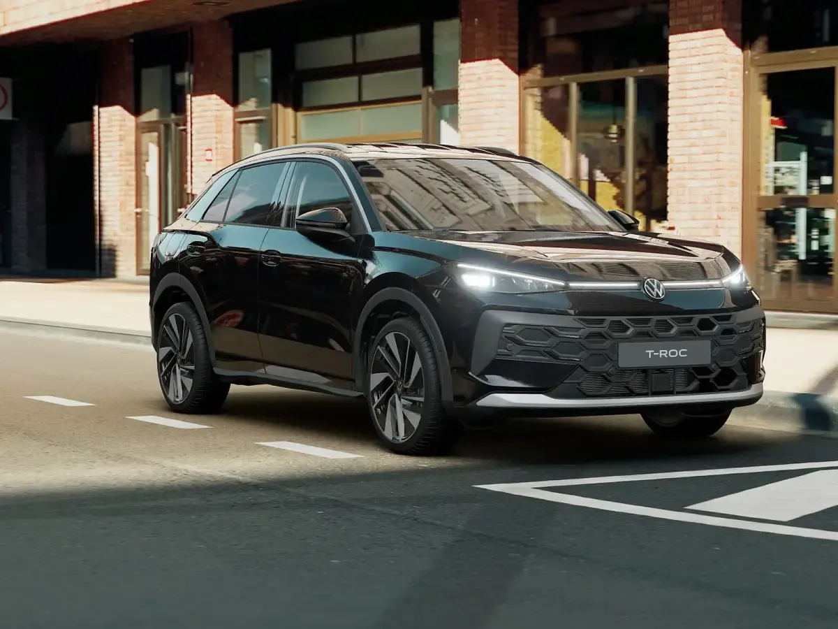 Nuova VW T-Roc Style 150 CV (110 kW) 2026 Grenadill black metallizzato SUV
