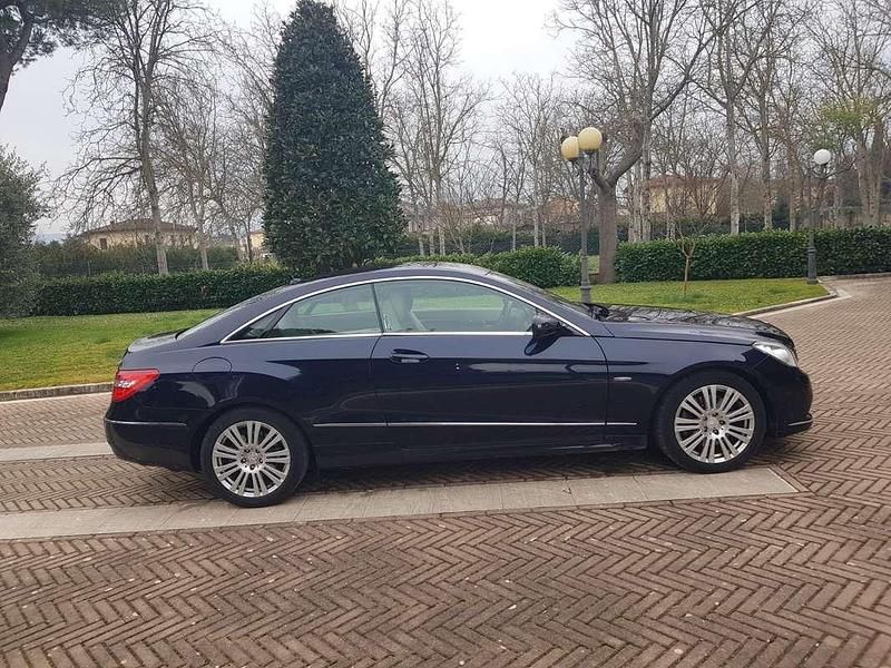 Usata Mercedes E250 Avantgarde 204 CV (150 kW) 2010 Coupé