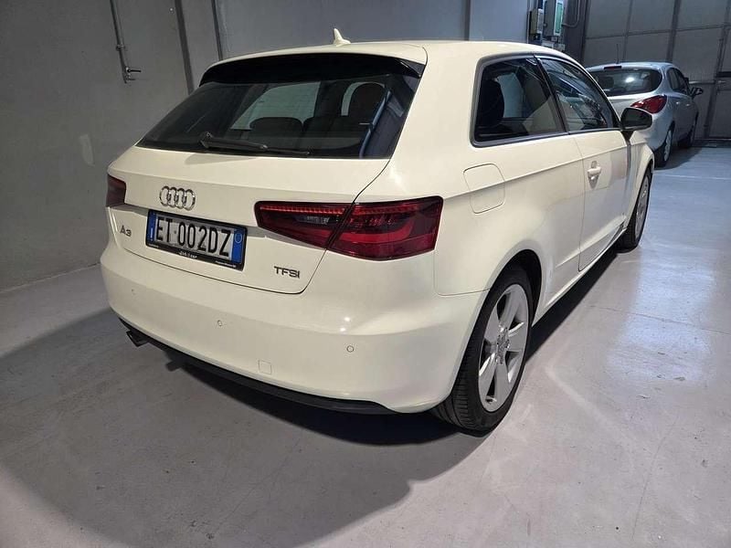 Usata Audi A3 Attraction 105 CV (77 kW) 2013 Bianco Berlina