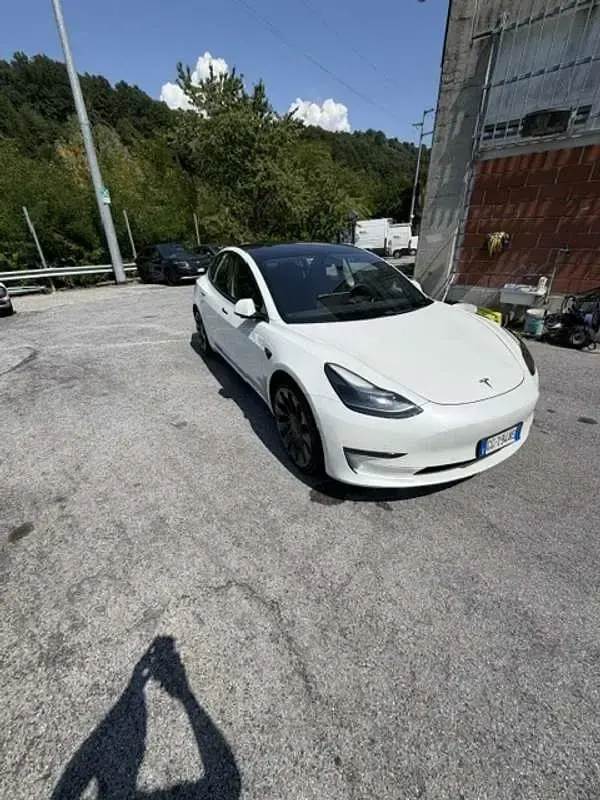 Usata Tesla Model 3 Performance 155 kW (211 CV) 2021 Bianco Berlina