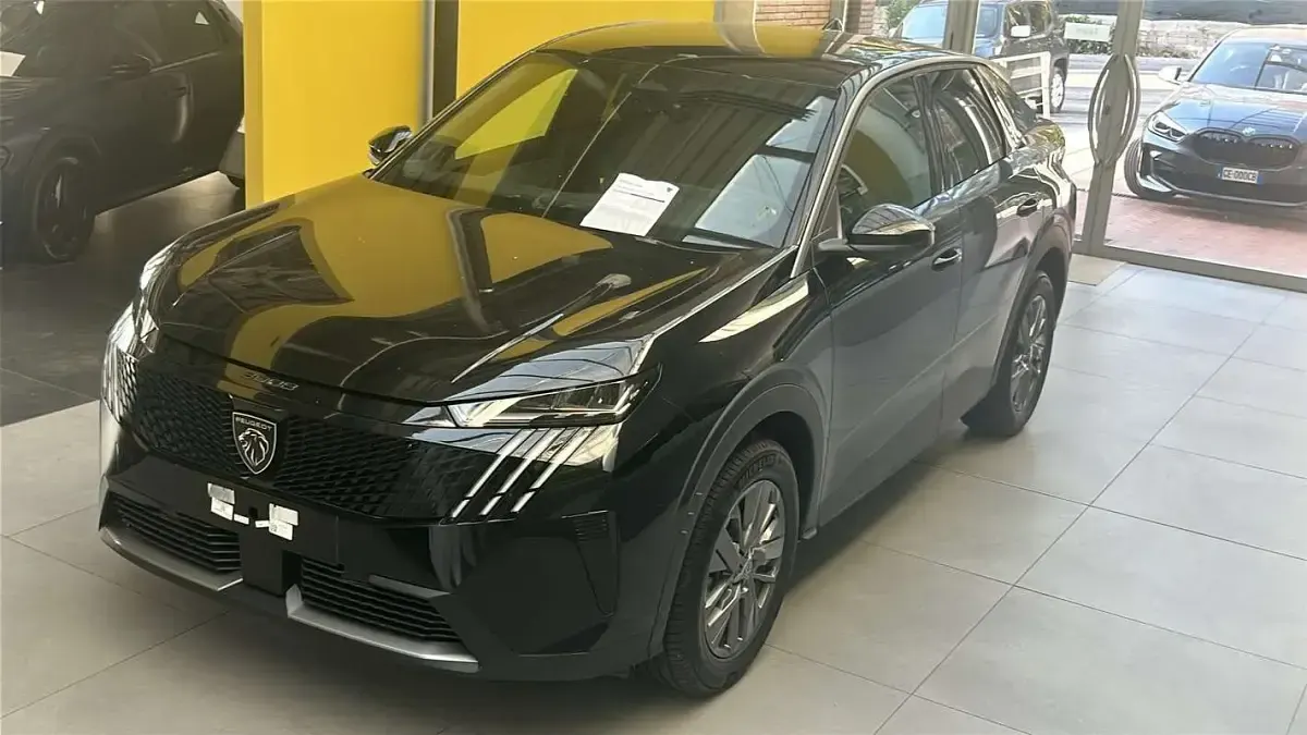 Nuova Peugeot 3008 Allure 145 CV (106 kW) 2026 SUV