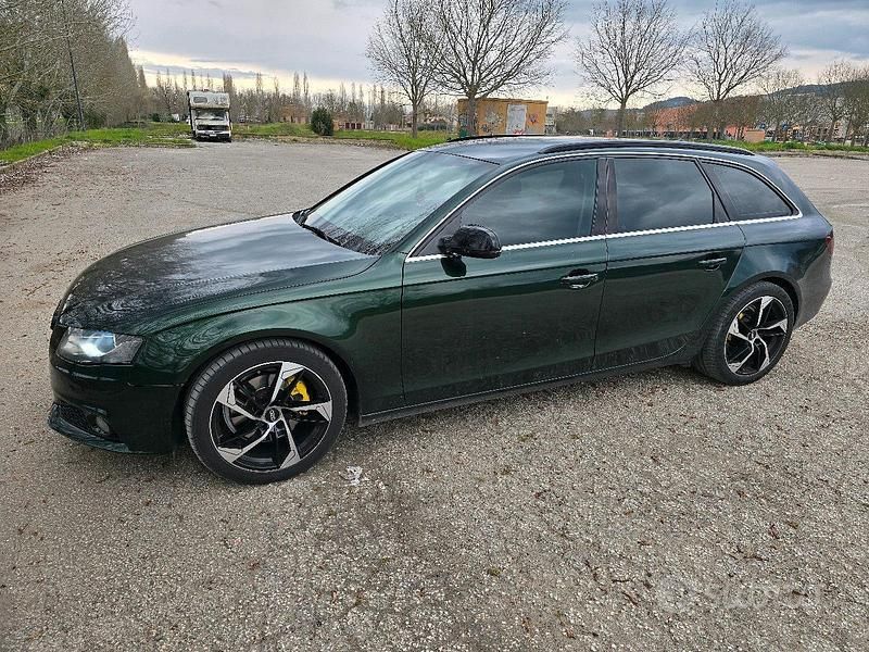 Verde Usata 2011 Audi A4 Tre volumi | 7850 € (Buon prezzo) - Immagine 1/4