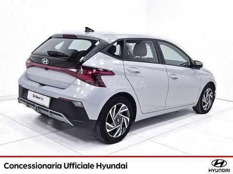 Occasion Hyundai i20 79 ch (58 kW) 2024 Argent Monospace