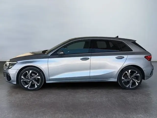 Usata Audi A3 S-Line 150 CV (110 kW) 2023 Argento Berlina