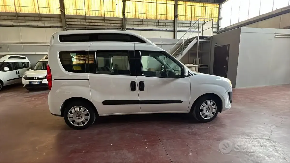 Usata Fiat Doblò 120 CV (88 kW) 2014 Bianco Monovolume