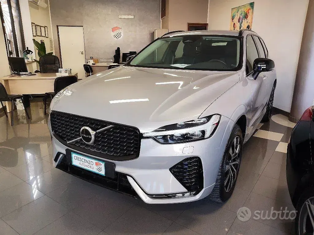 Usado Volvo XC60 Plus 197 CV (144 kW) 2023 Gris SUV