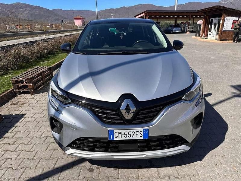 Usata Renault Captur 145 CV (106 kW) 2023 Argento SUV