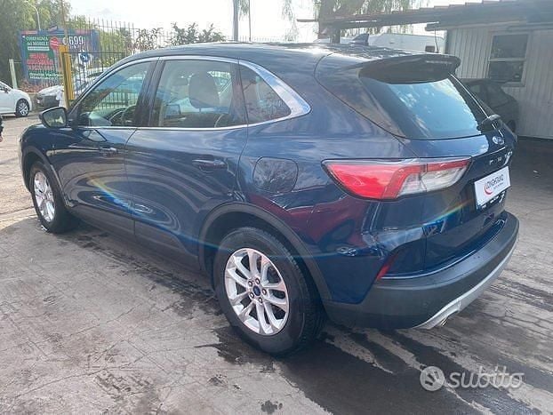 Usata Ford Kuga 119 CV (87 kW) 2020 Blu SUV