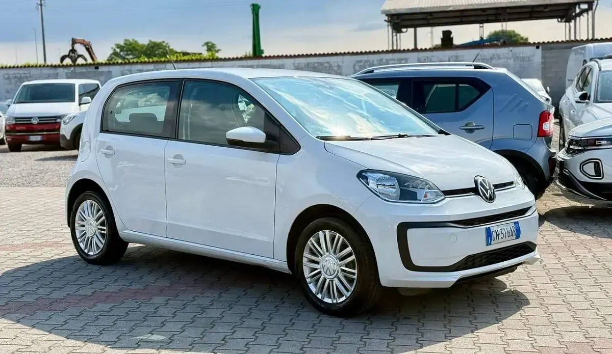 Usata VW up! 65 CV (47 kW) 2023 Bianco Utilitaria