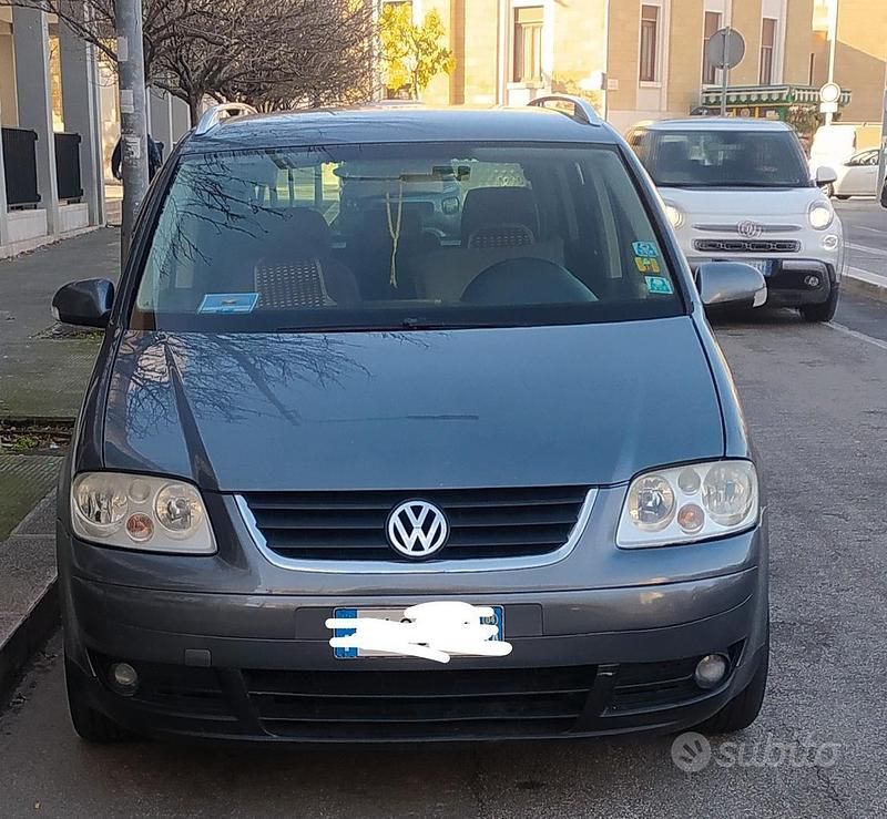 Usata VW Touran 101 CV (74 kW) 2004 Grigio Monovolume