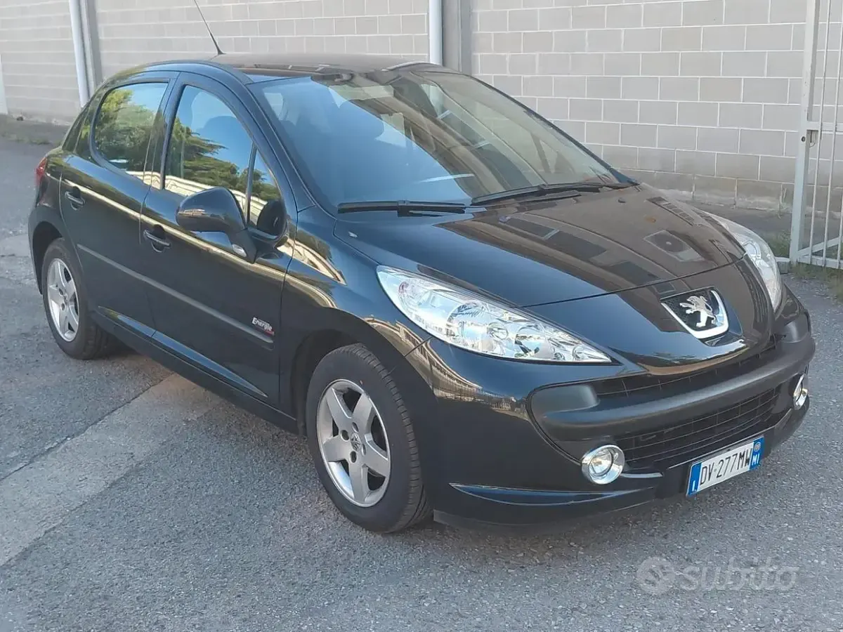 Usata Peugeot 207 Sport 73 CV (53 kW) 2009 Nero Berlina