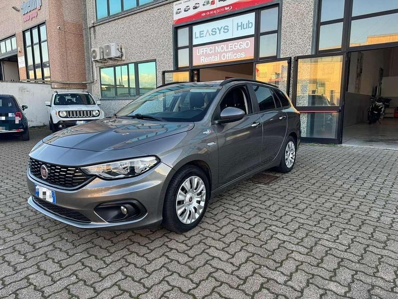Grigio Usata 2017 Fiat Tipo Business Station wagon | 7500 € (Buon prezzo) - Immagine 1/4