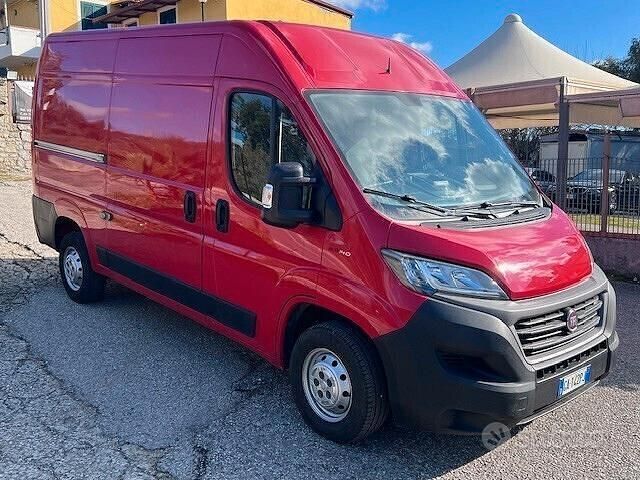 Usata Fiat Ducato 33 140 CV (102 kW) 2020 Rosso Furgone
