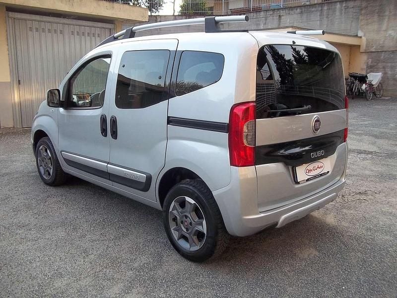 Occasion Fiat Qubo Trekking 80 ch (58 kW) 2019 Argent Monospace