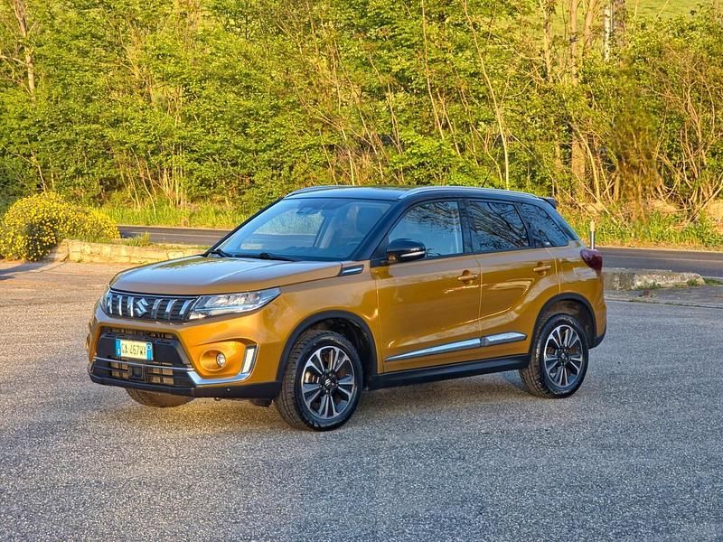 Usata Suzuki Vitara 129 CV (94 kW) 2020 Giallo SUV