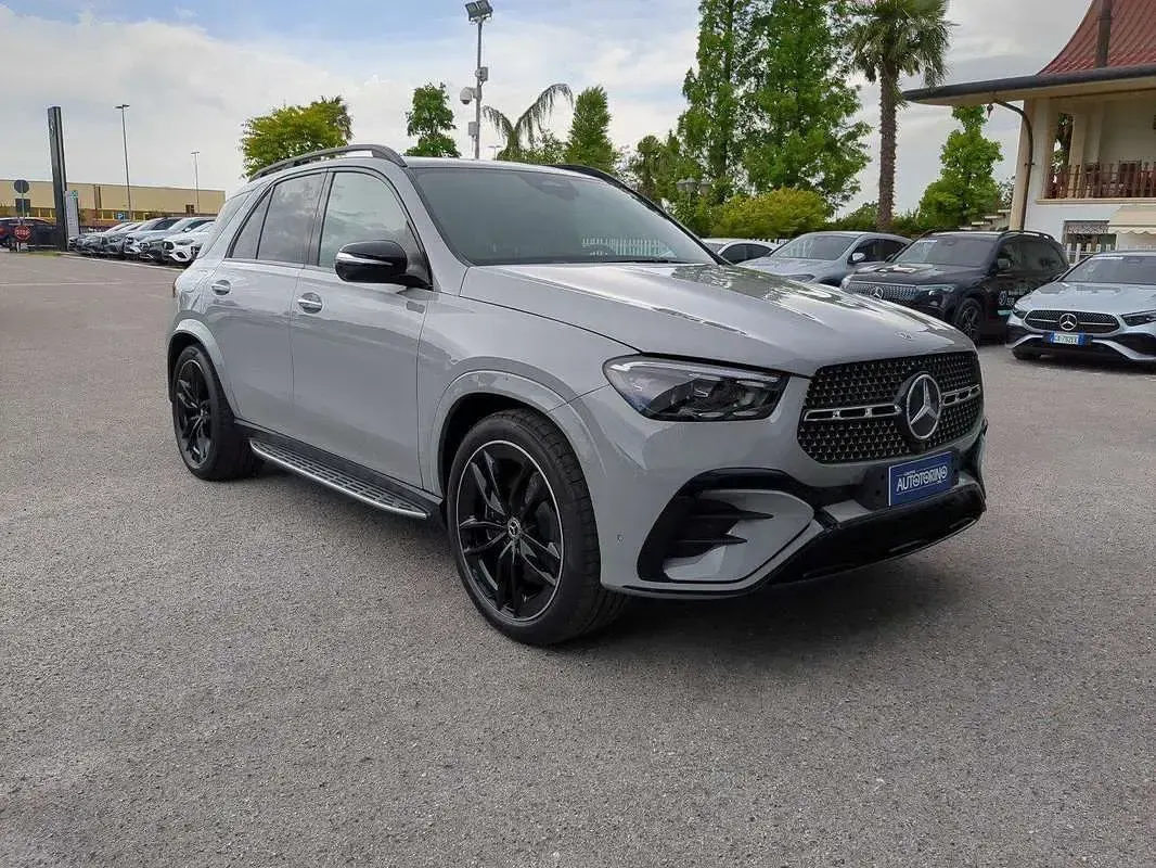Usata Mercedes GLE450 AMG 367 CV (269 kW) 2025 Grigio SUV