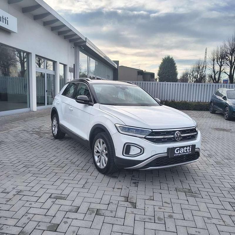 Usata VW T-Roc Style 150 CV (110 kW) 2024 Bianco tetto nero SUV