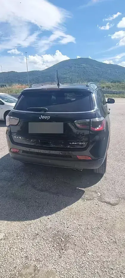 Usata Jeep Compass 140 CV (102 kW) 2017 Nero SUV