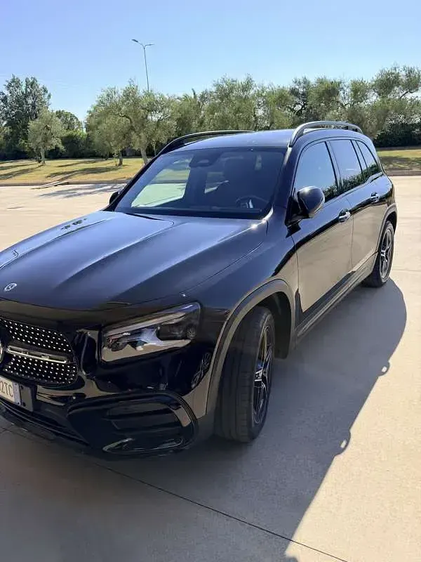 Usata Mercedes GLB200 AMG Line Premium Plus 150 CV (110 kW) 2024 SUV
