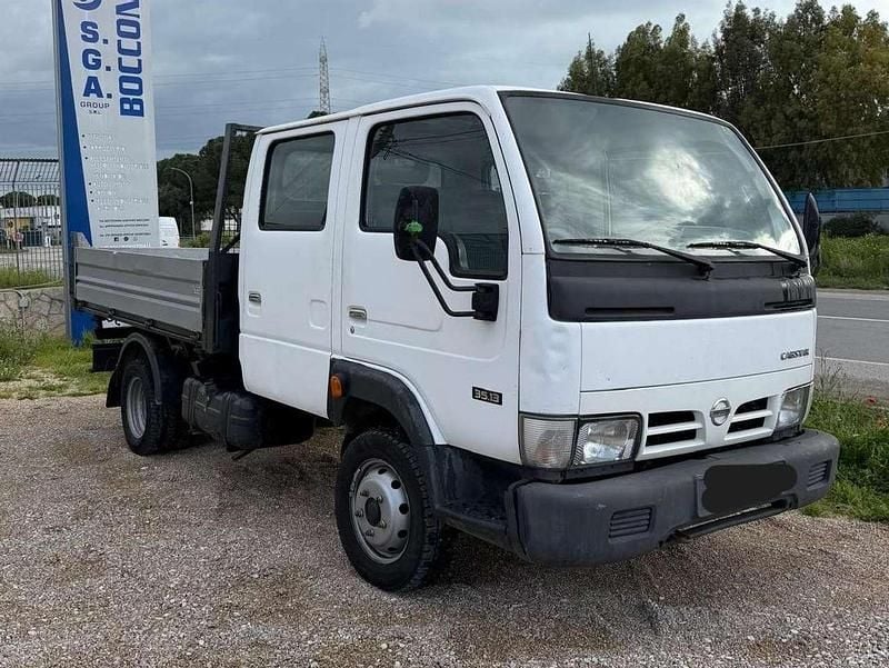 Usata Nissan Cabstar 125 CV (91 kW) 2006 Bianco Pick-up