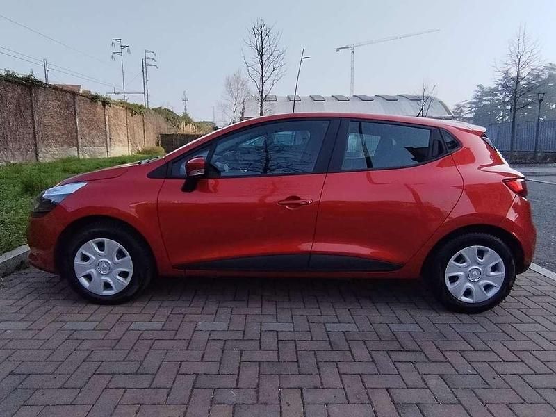 Usata Renault Clio IV 73 CV (53 kW) 2015 Rosso Berlina