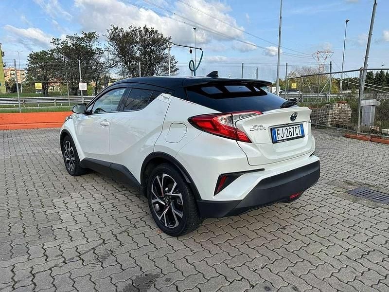 Occasion Toyota C-HR Style 98 ch (72 kW) 2017 Blanc SUV