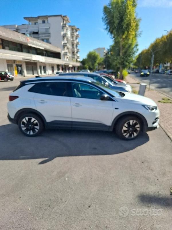 Usata Opel Grandland X Innovation 120 CV (88 kW) 2019 Bianco SUV