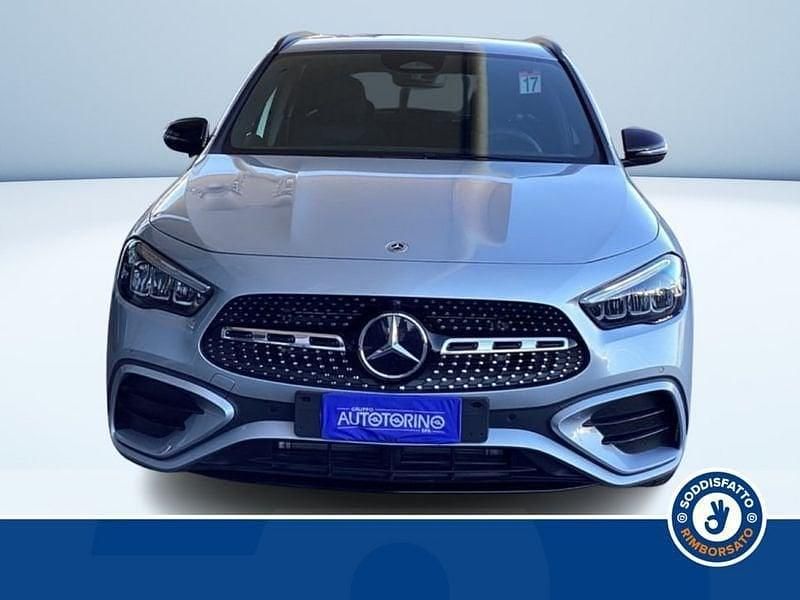 Usata Mercedes GLA180 AMG line 115 CV (84 kW) 2025 Argento SUV