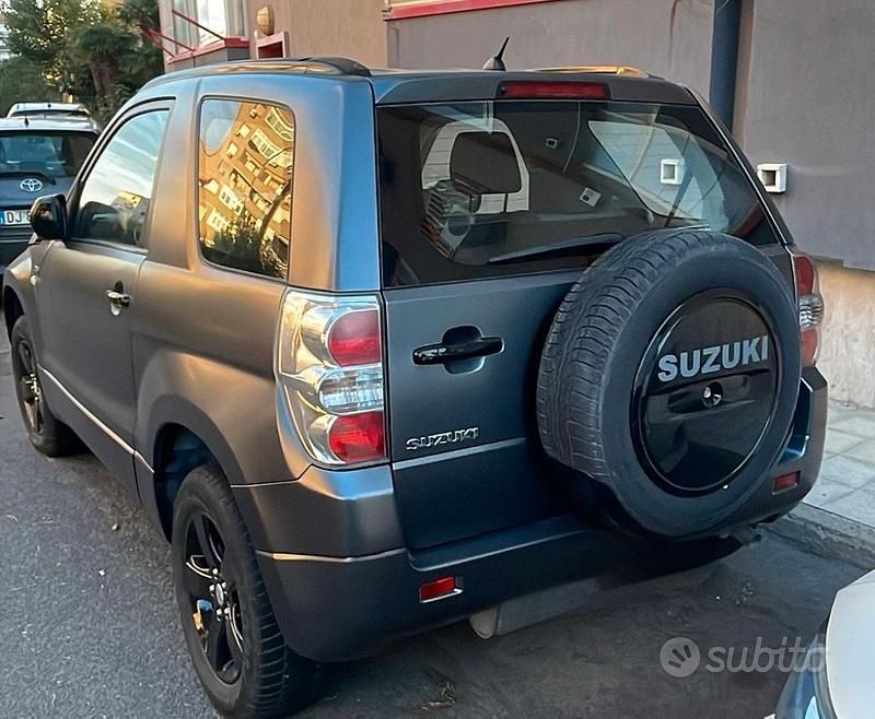 Usata Suzuki Vitara 2008 Grigio SUV