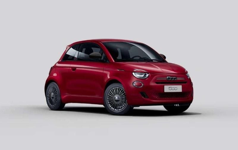 Nuova Fiat 500 Icon 65 CV (47 kW) 2026 Red passion pastello Berlina