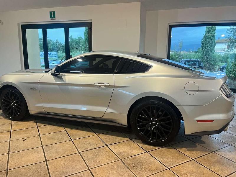 Usata Ford Mustang GT Fastback 421 CV (309 kW) 2017 Argento Utilitaria
