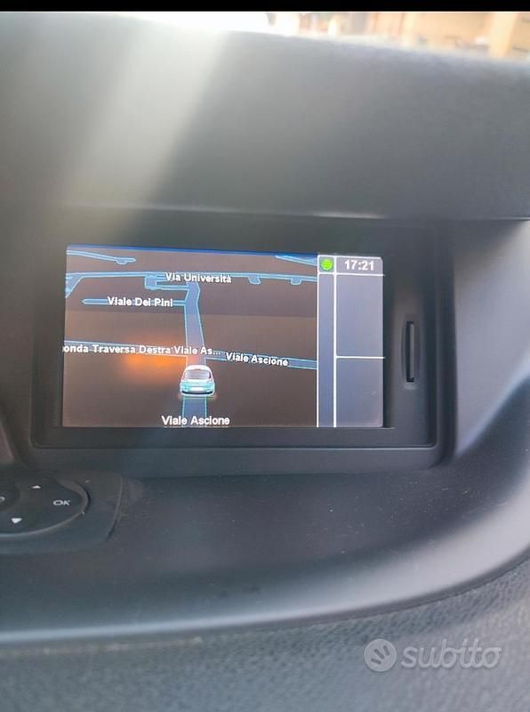 Usata Renault Scénic III 130 CV (95 kW) 2012 Monovolume