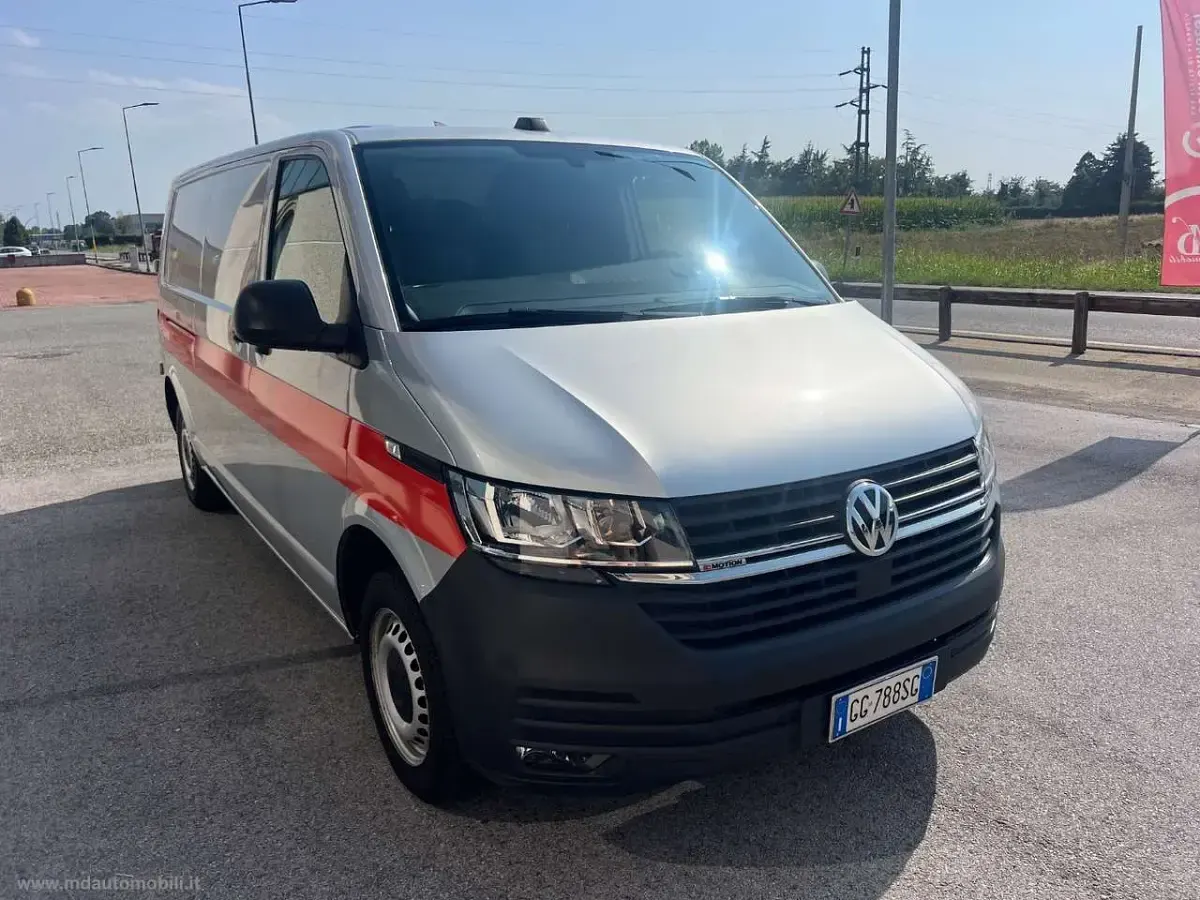 Usata VW T6.1 150 CV (110 kW) 2021 Argento Furgone