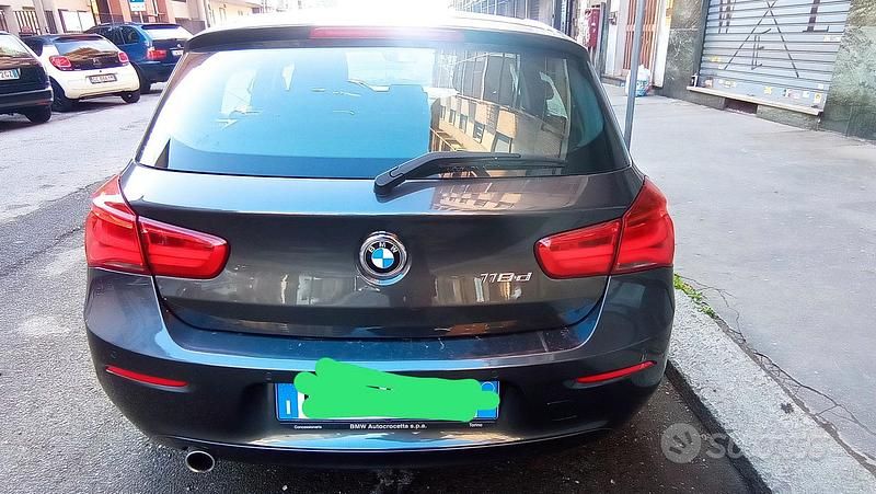 Usata BMW 118 Advantage 150 CV (110 kW) 2019 Grigio Utilitaria