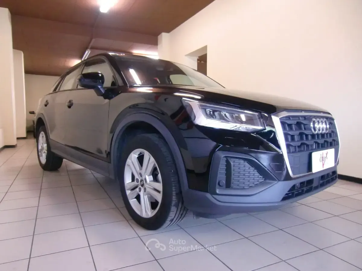 Usata Audi Q2 Ambiente 116 CV (85 kW) 2022 Nero metallizzato SUV