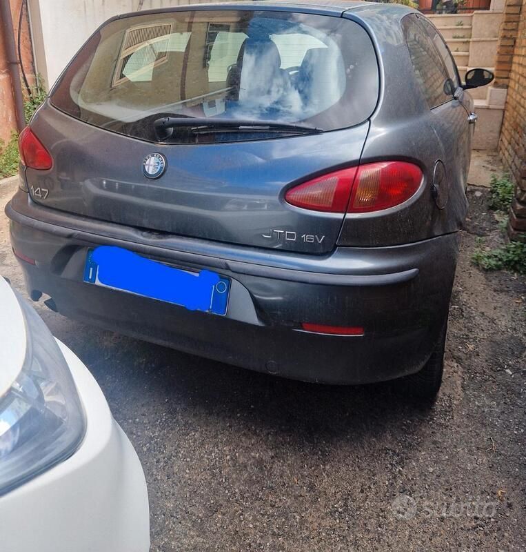 Usata Alfa Romeo 147 140 CV (102 kW) 2003 Utilitaria