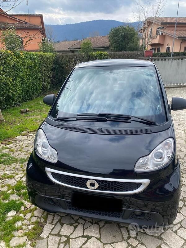Usata 2013 Smart ForTwo Coupé Due volumi | 5000 € (Ottimo prezzo) - Immagine 1/4