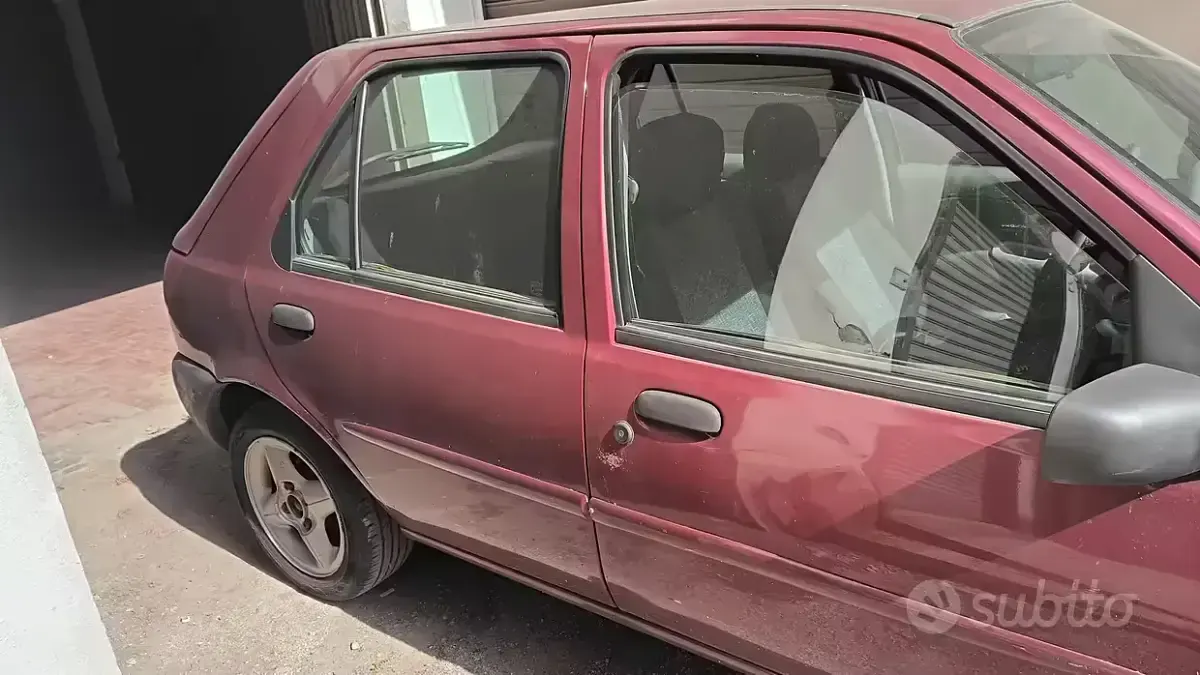 Usata Ford Fiesta 75 CV (55 kW) 1996 Utilitaria